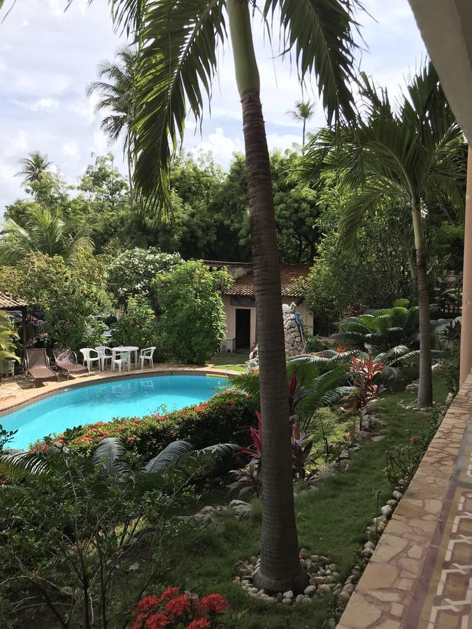Hotel E Pousada Tropical Wind Do クムブコ エクステリア 写真